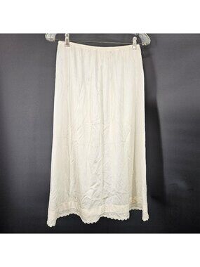 Vintage Warner's Perfect Measure Half Slip Womens Large White Nylon Lingerie 80s
